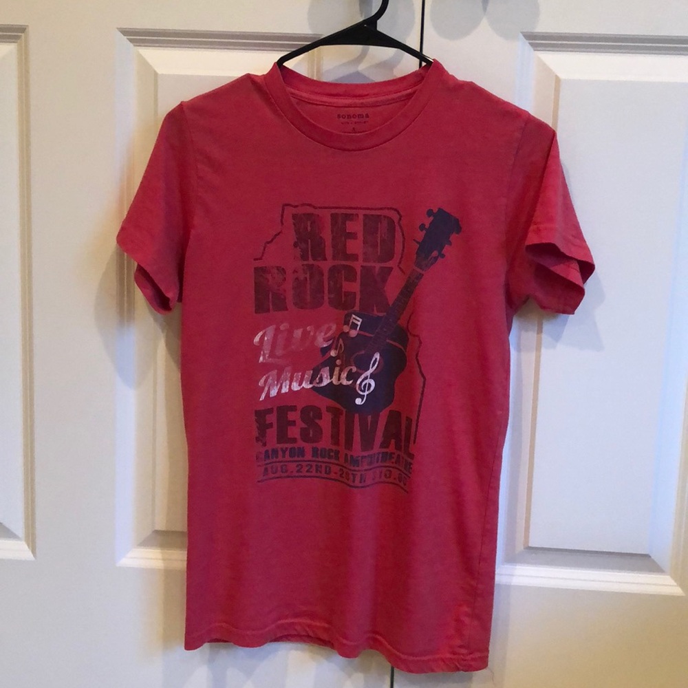 Red Rocks Music Festival T-shirt - size S